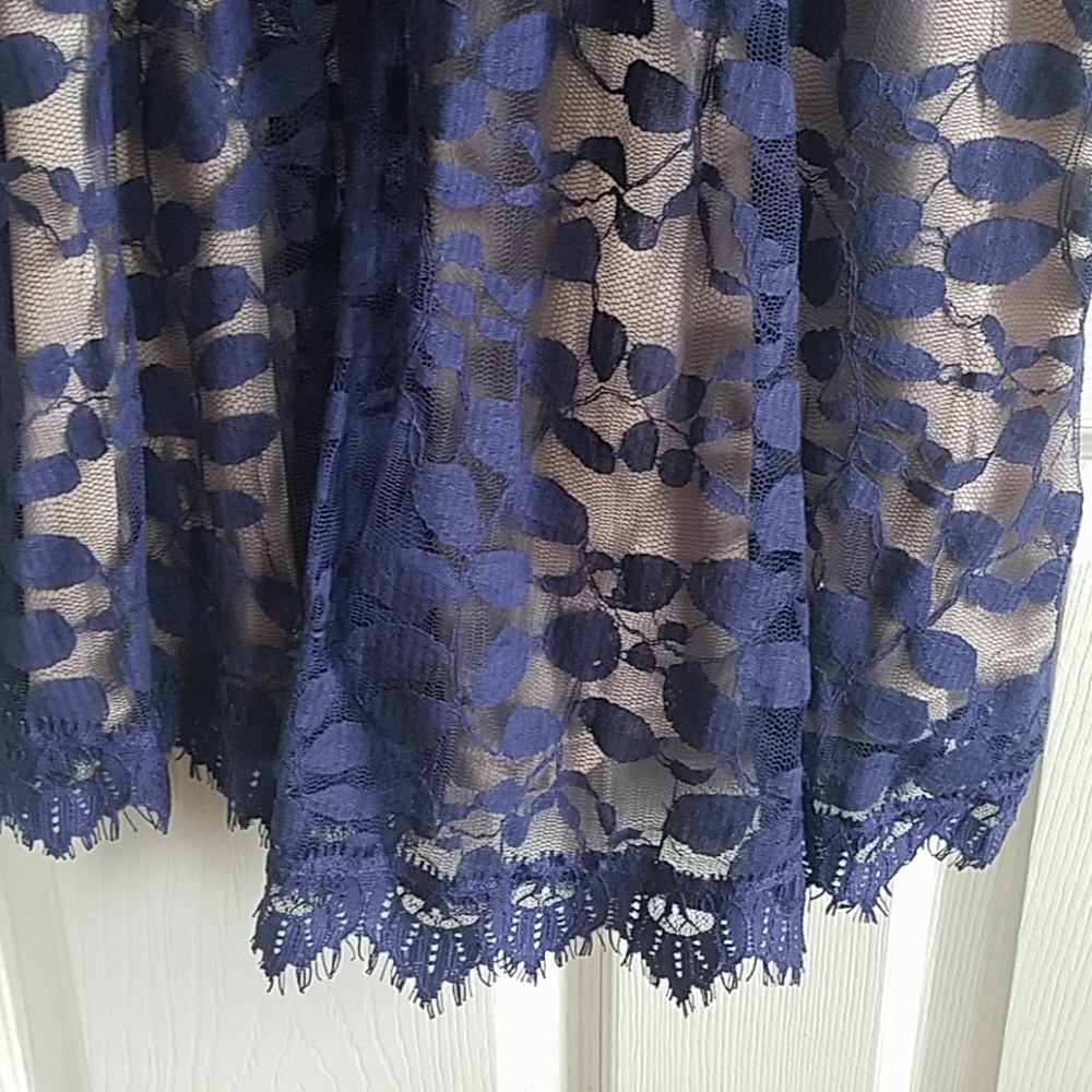 Dress - Picture 2 of 5
